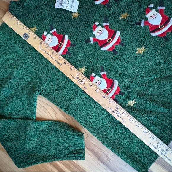 Christmas Sweater with Appliqué Santas and Gold Stars XL - Picture 7 of 7